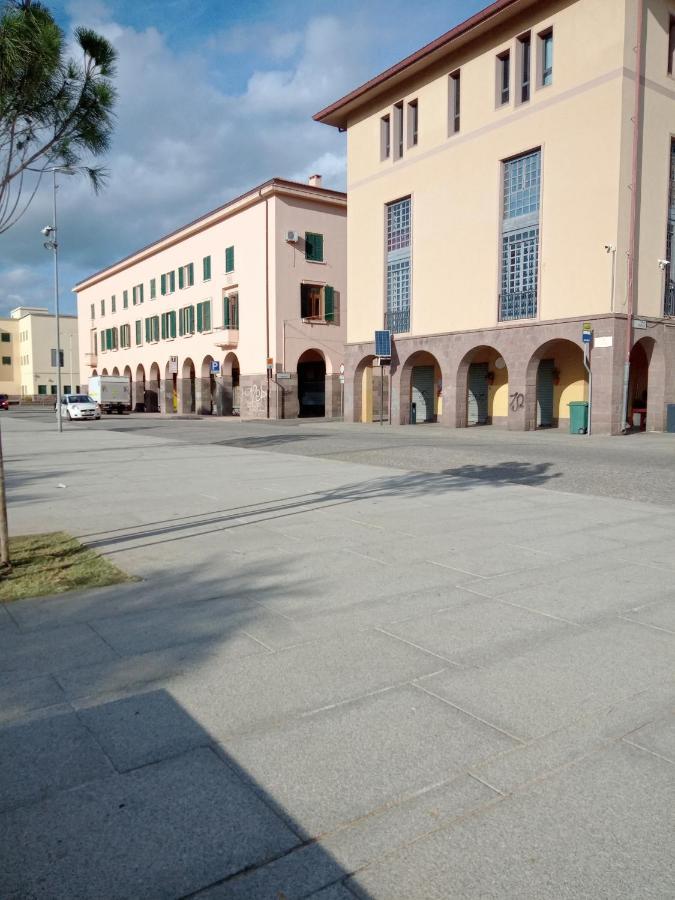 Apartamento A Casa Di Rossano E Rossella Carbonia Exterior foto
