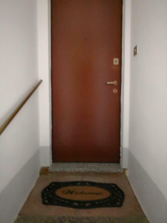 Apartamento A Casa Di Rossano E Rossella Carbonia Exterior foto